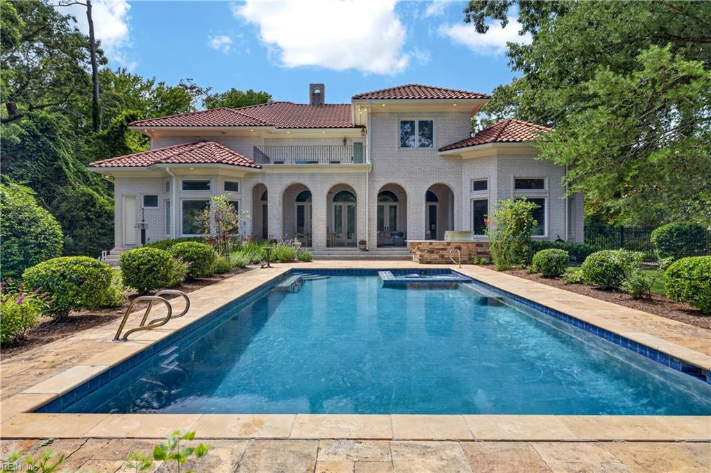 3840 Little Neck PT