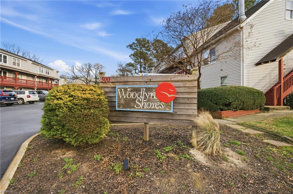 500 Barberton DR 201