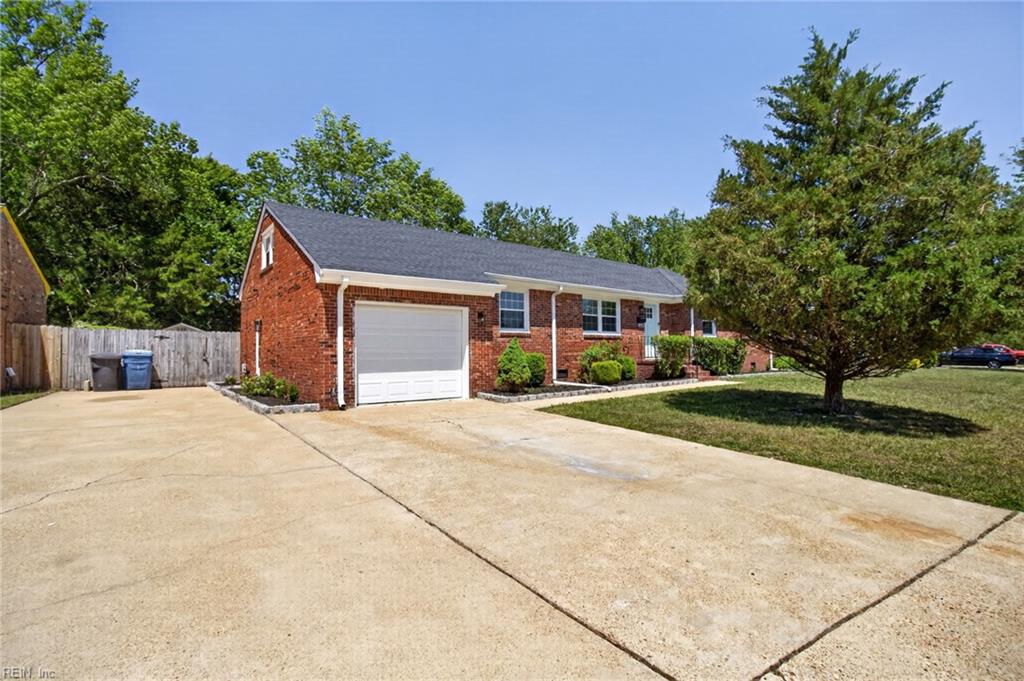 3424 Plum CRES