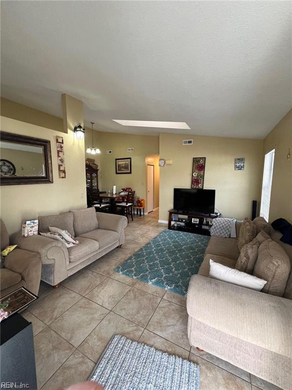 433 Shelter DR