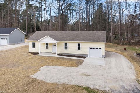 8986 Marlfield DR Gloucester VA 23061