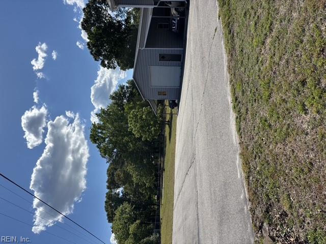 7200 Springlake DR