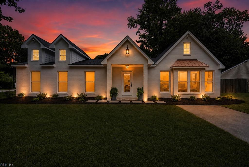 300 Dillon DR