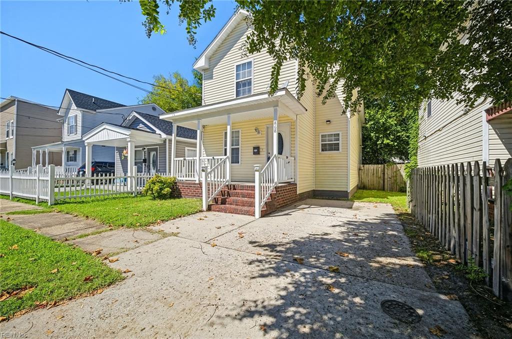 868 Johnson AVE