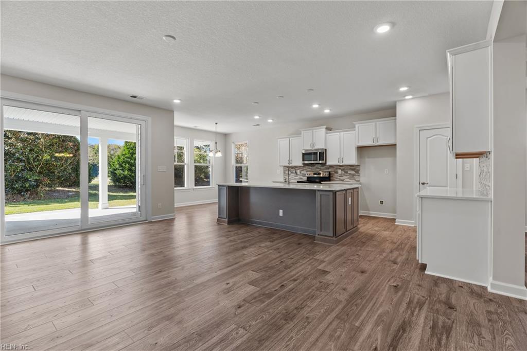 242 Quarter Horse LOOP