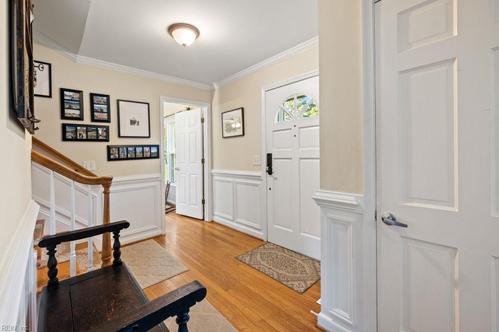 3216 Queensbury DR