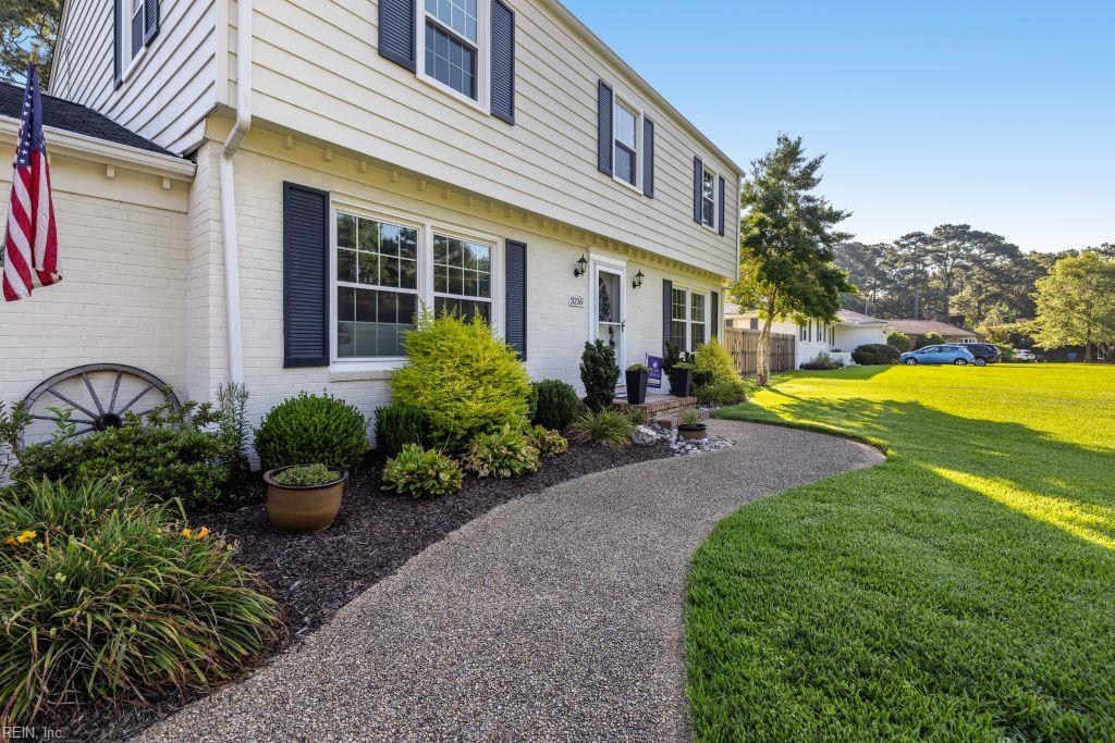 3216 Queensbury DR