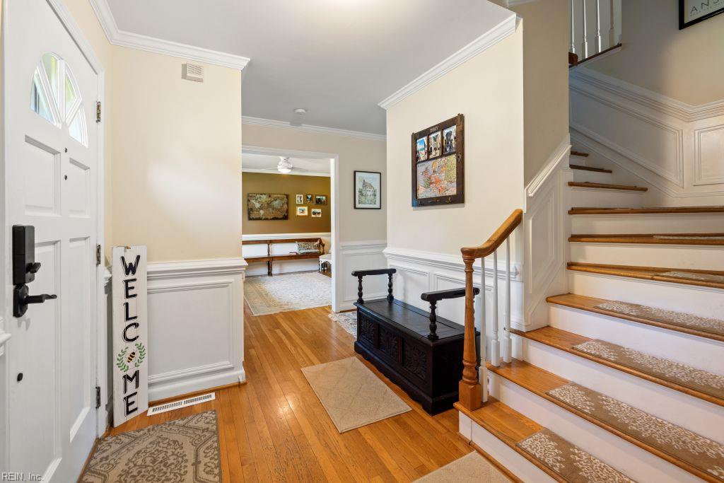 3216 Queensbury DR