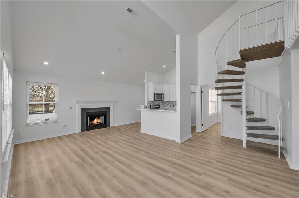 4121 Laurel Green CIR