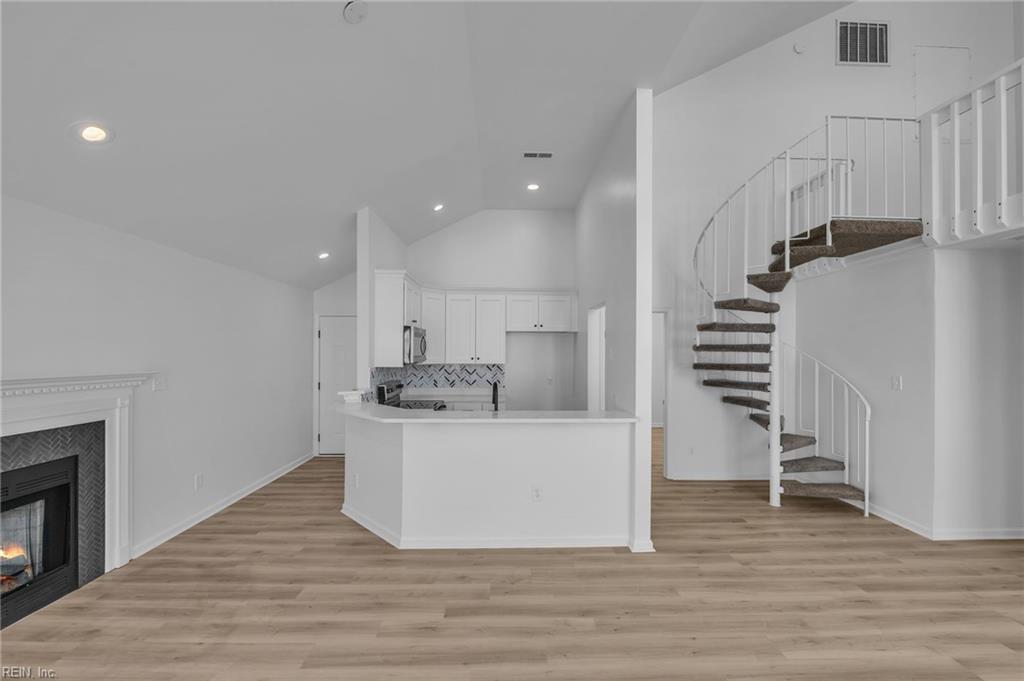 4121 Laurel Green CIR