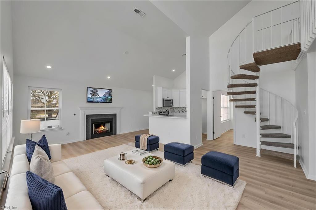 4121 Laurel Green CIR