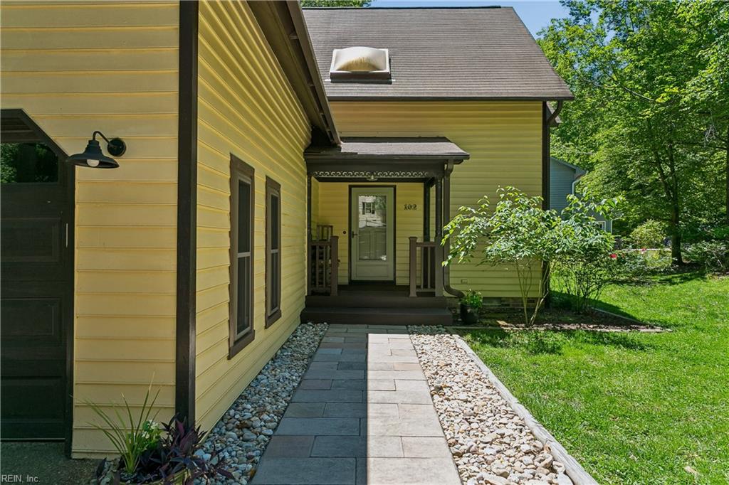 102 Tendril CT