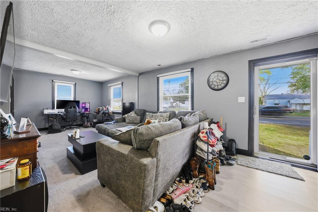 4320 Deep Creek BLVD