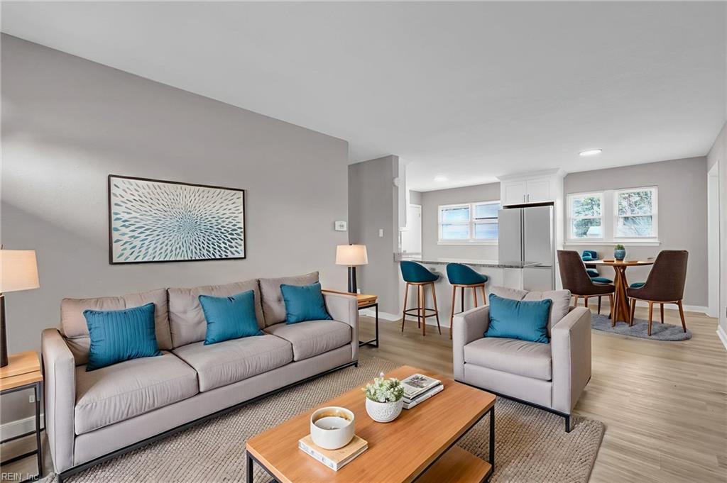 2934 E Little Creek RD