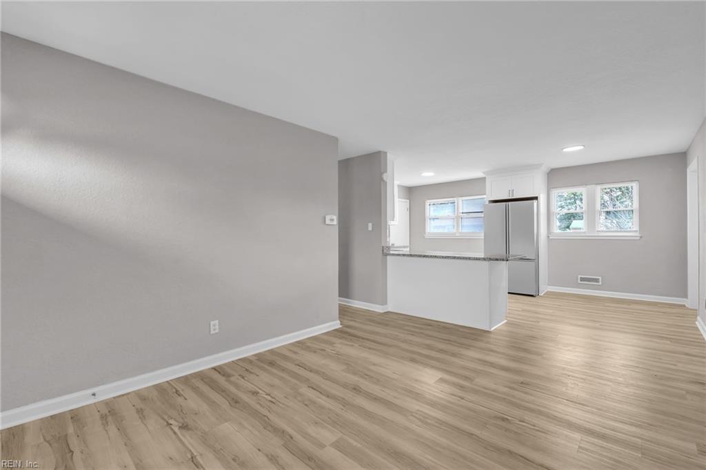 2934 E Little Creek RD