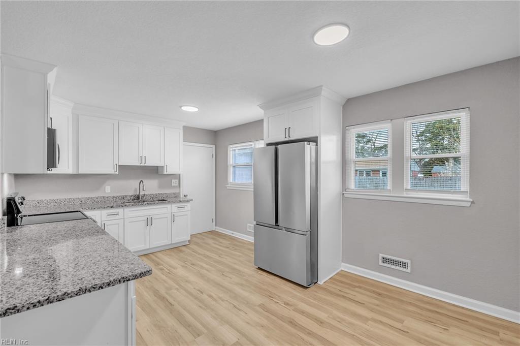 2934 E Little Creek RD