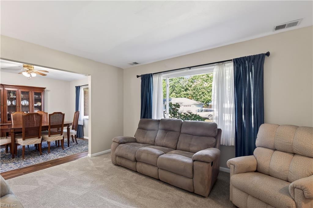 1120 Valley Stream CT