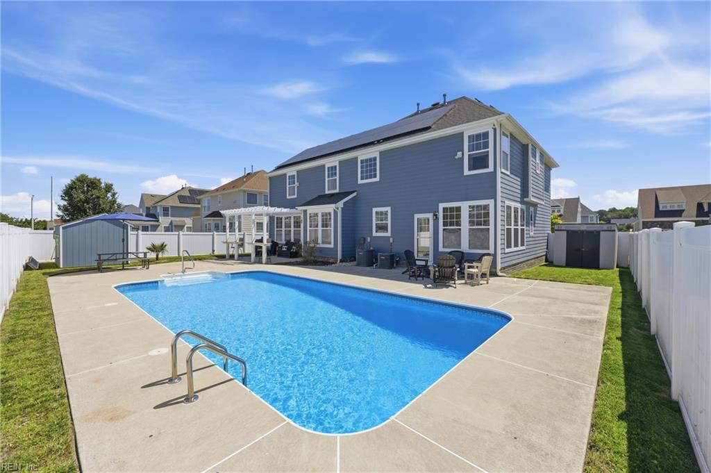 2209 Beeblossom LN