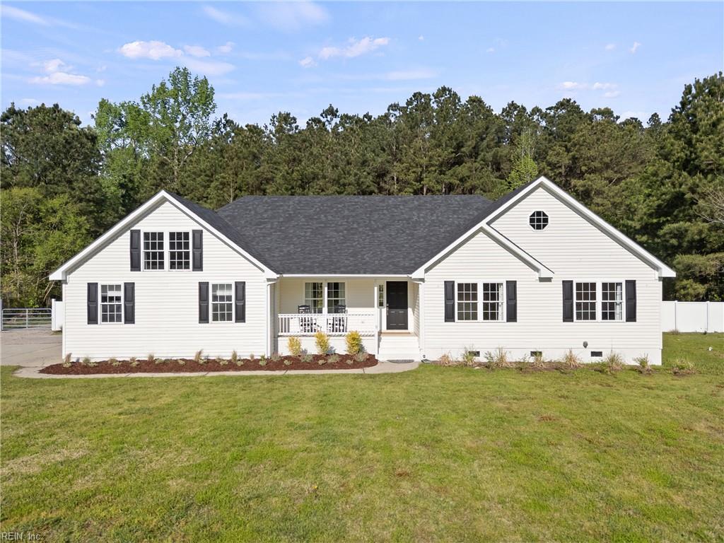 1124 Saint Brides RD W