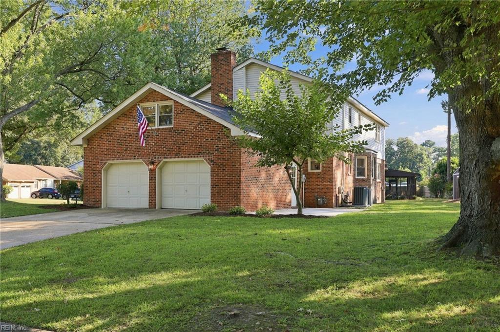 957 Edwin DR