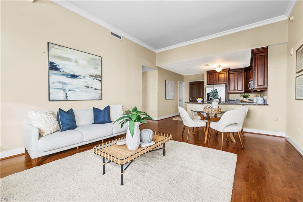 4545 Commerce ST 1706