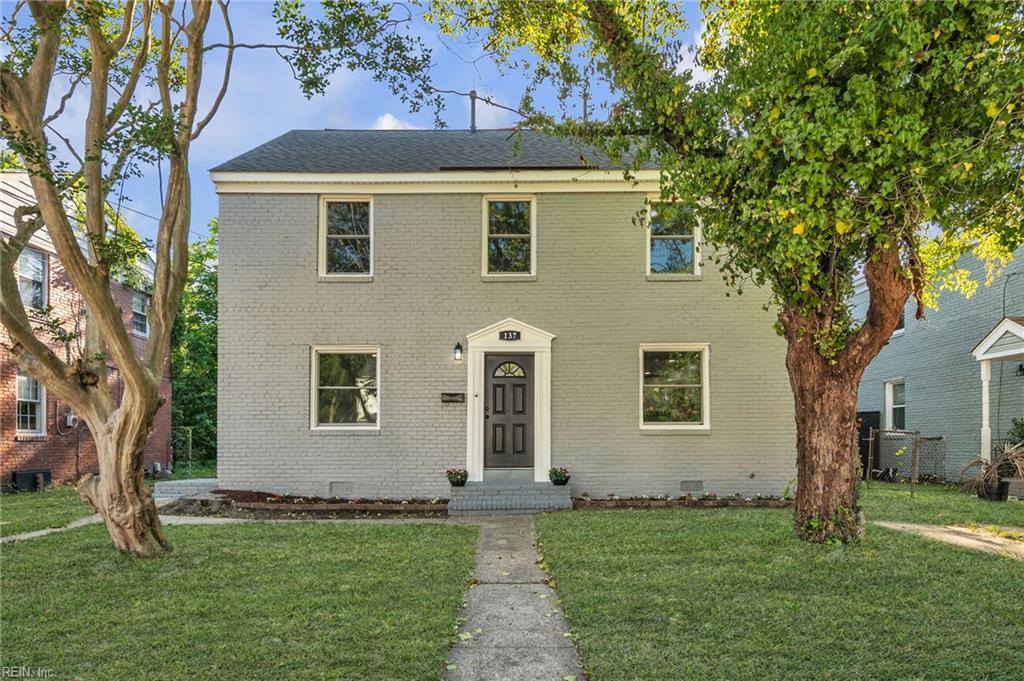 137 Clyde ST