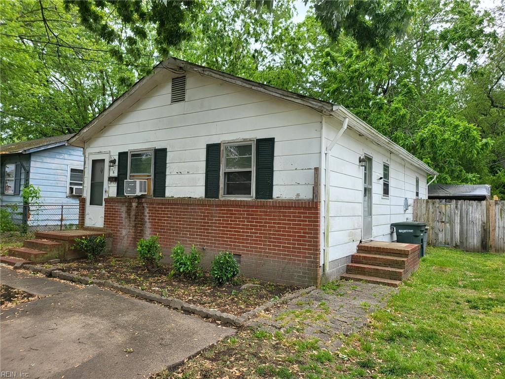 116 Downes ST