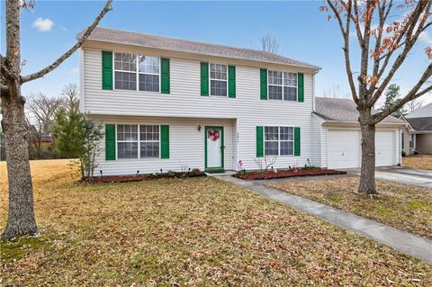 2817 N Creek DR Chesapeake VA 23323