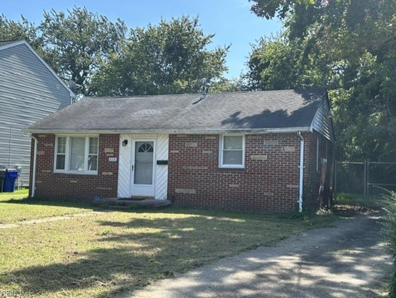 813 Johnstons RD