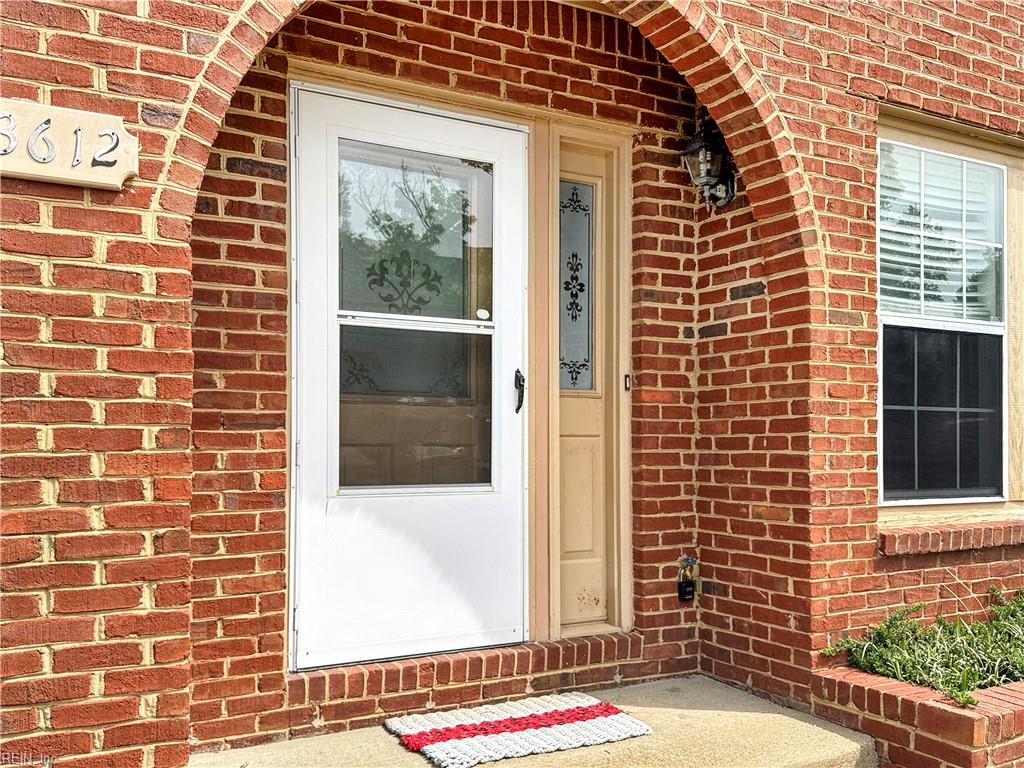 3612 Essex Pond QUAY