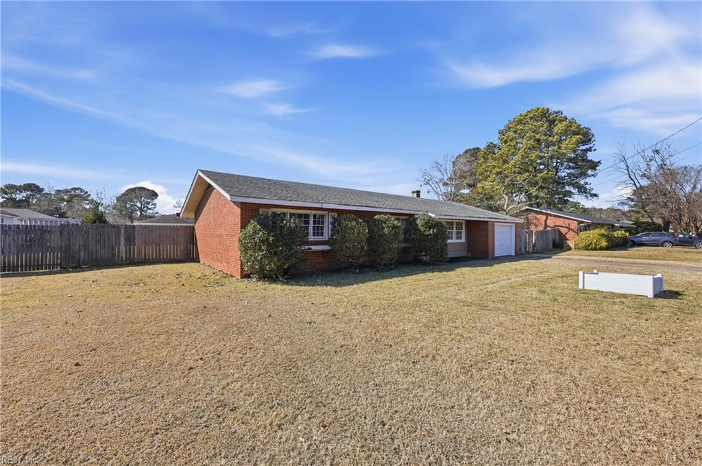 1521 N Great Neck RD