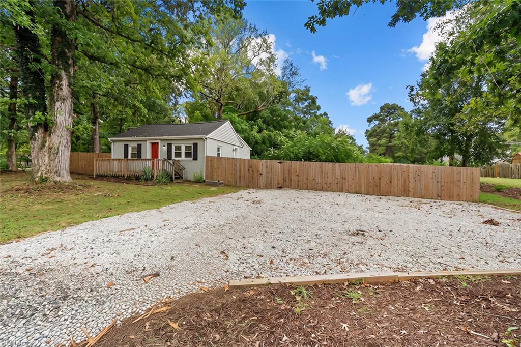 5472 Olde Towne RD