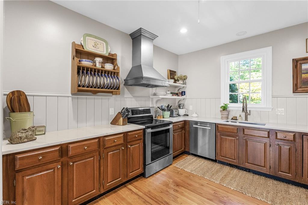 211 Dogleg DR