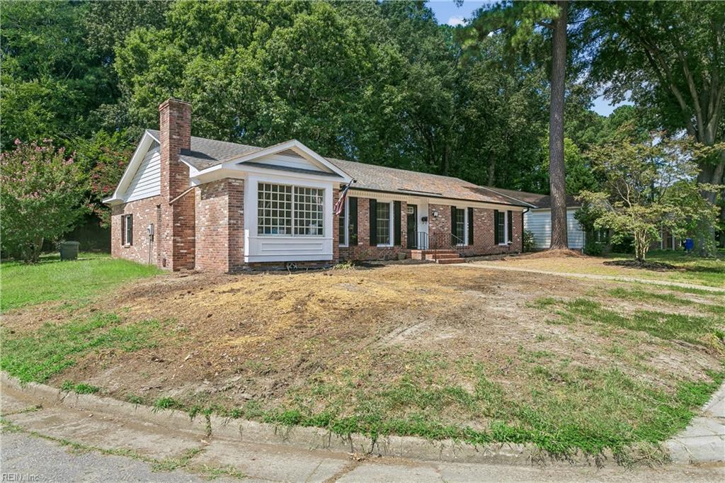 682 Village Green PW