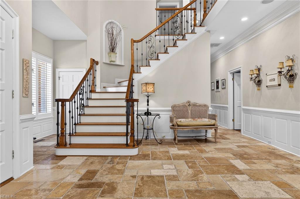 1613 Duke Of Windsor RD