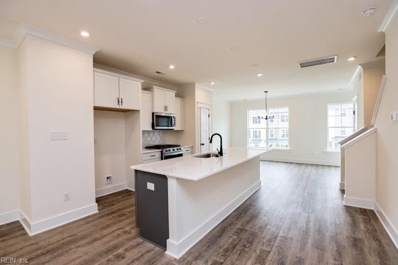 2020 Stanford (Lot #338) LN