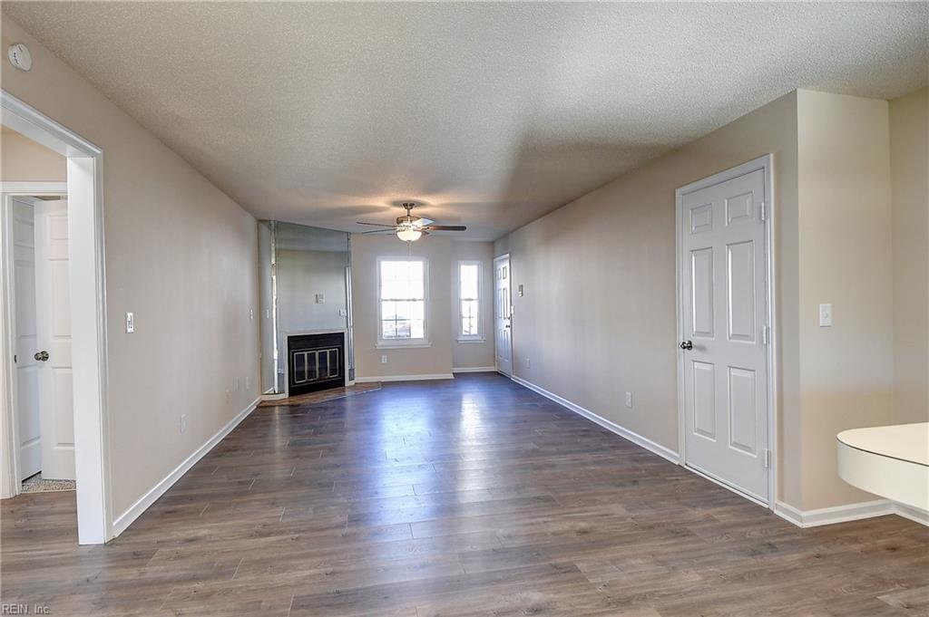 4821 Station House LN