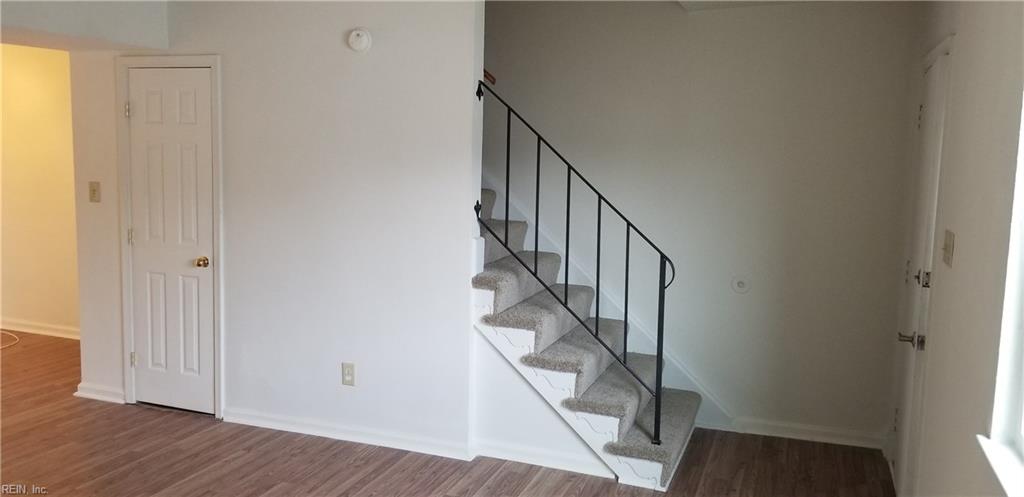 3416 Crimson Holly CT