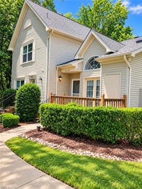 2405 London Pointe DR Virginia Beach VA 23454