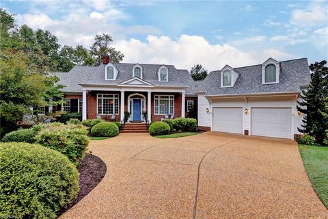 137 Westbury Williamsburg VA 23188