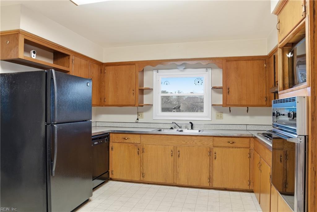 4716 Thoroughgood DR