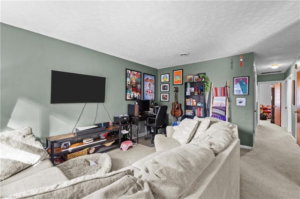 638 Milby DR