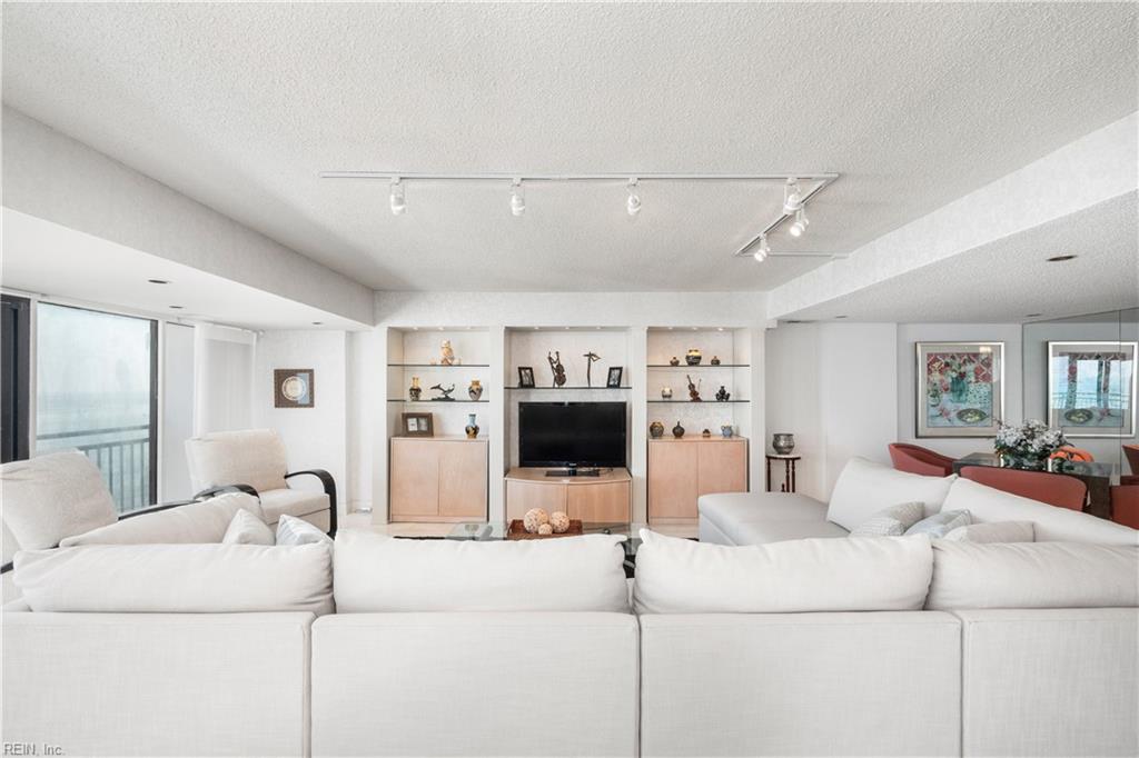 4004 Atlantic AVE PH 3