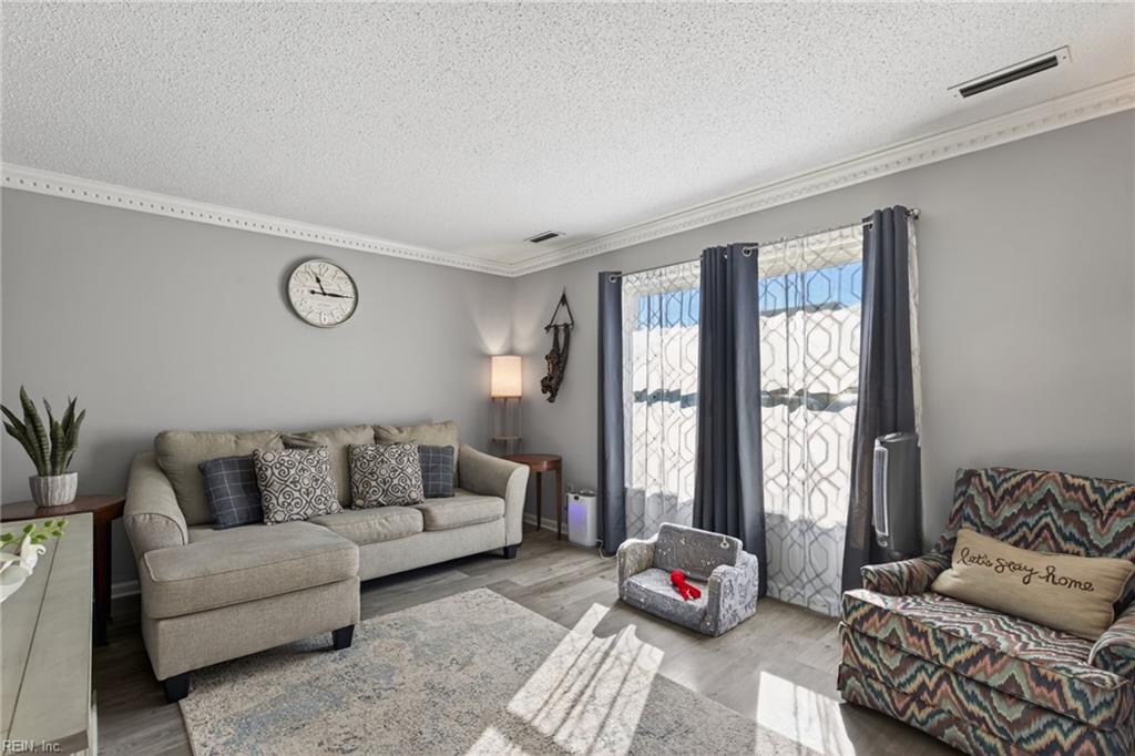 4060 Thomas Jefferson DR