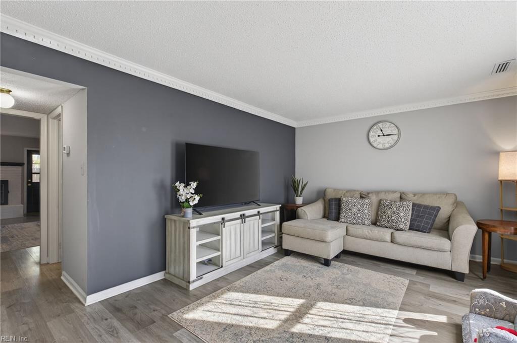 4060 Thomas Jefferson DR