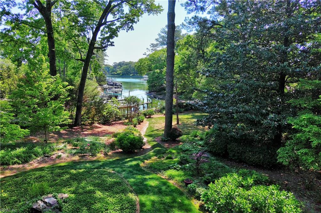 1400 N Woodhouse RD