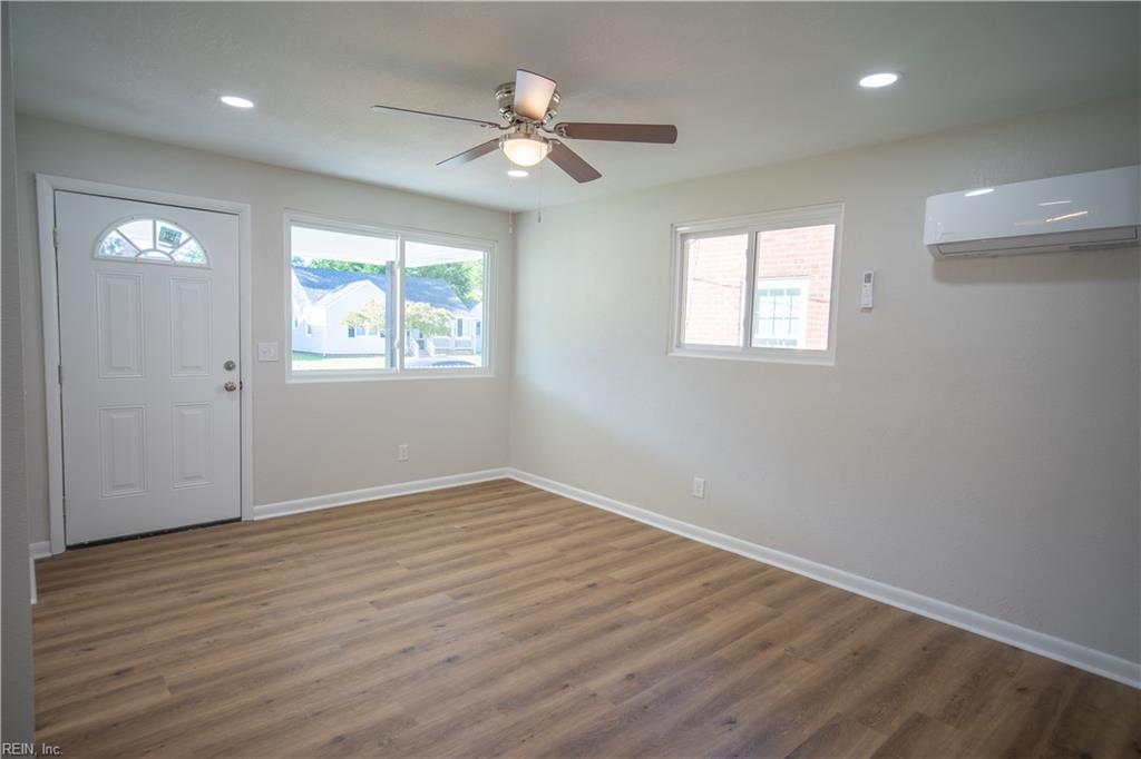 2835 Woodland AVE