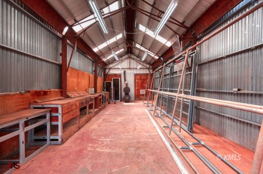 Kanab, Utah 84741, United States, 5 Bedrooms Bedrooms, ,3 BathroomsBathrooms,Residential,Pending,45227