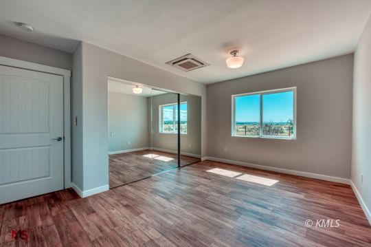 Kanab, Utah 84741, United States, 5 Bedrooms Bedrooms, ,3 BathroomsBathrooms,Residential,Pending,45227