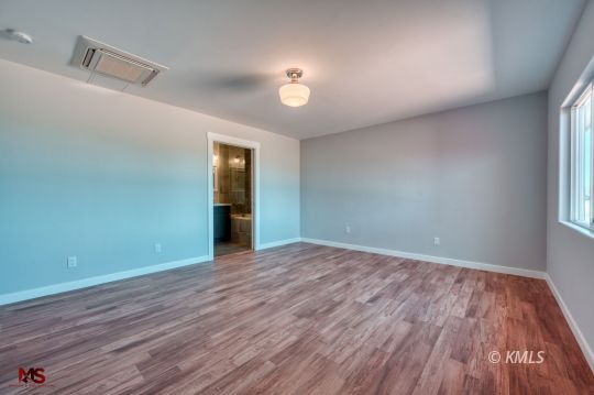 Kanab, Utah 84741, United States, 5 Bedrooms Bedrooms, ,3 BathroomsBathrooms,Residential,Pending,45227